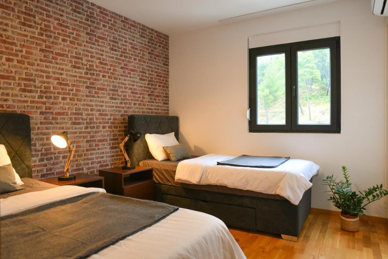 Apartments At Ljubovic Hill Park بودغوريتْسا المظهر الخارجي الصورة