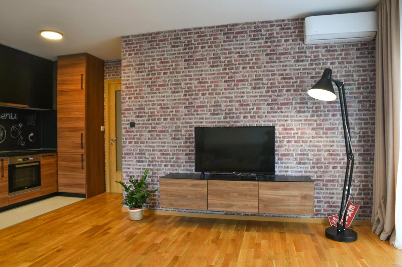 Apartments At Ljubovic Hill Park بودغوريتْسا المظهر الخارجي الصورة
