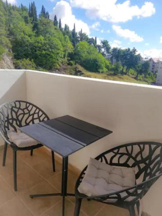 Apartments At Ljubovic Hill Park بودغوريتْسا المظهر الخارجي الصورة